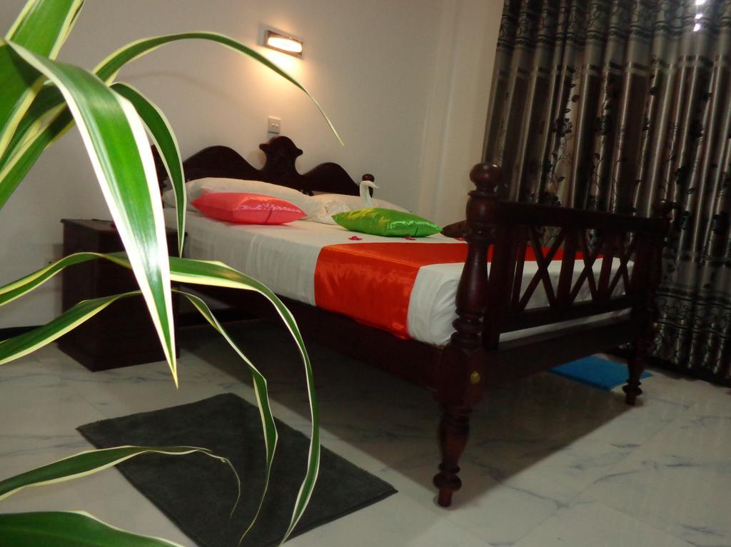 Hotel Italia Ambalangoda  Luaran gambar