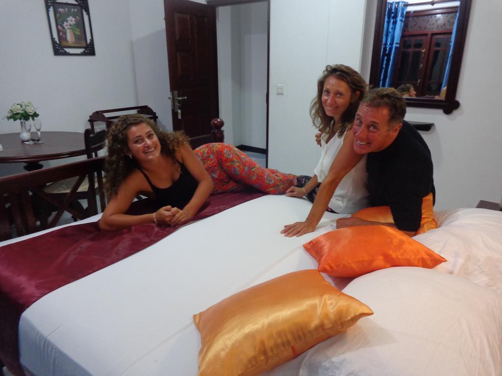 Hotel Italia Ambalangoda  Luaran gambar