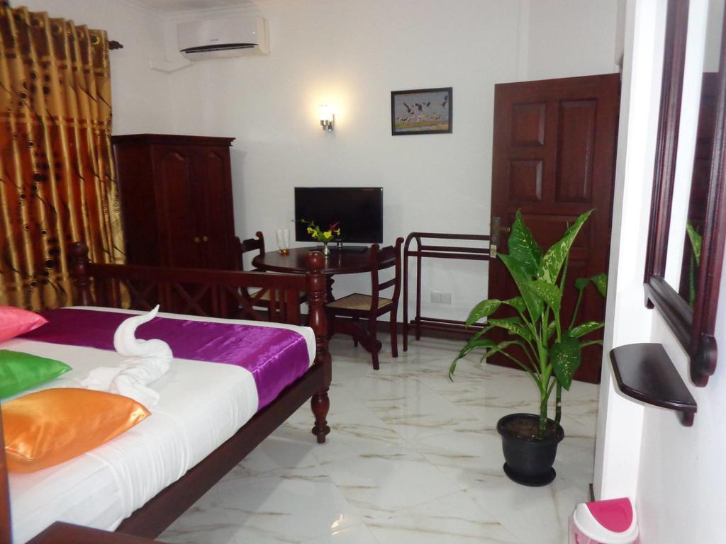Hotel Italia Ambalangoda  Luaran gambar