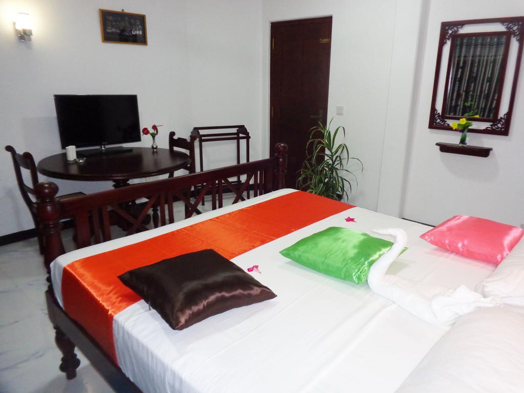 Hotel Italia Ambalangoda  Luaran gambar